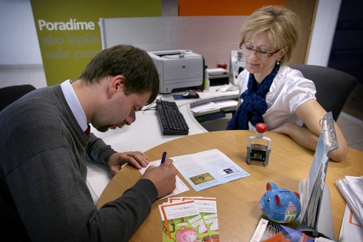 Ako ZRUŠIŤ bežný účet v BANKE pri EXEKÚCII